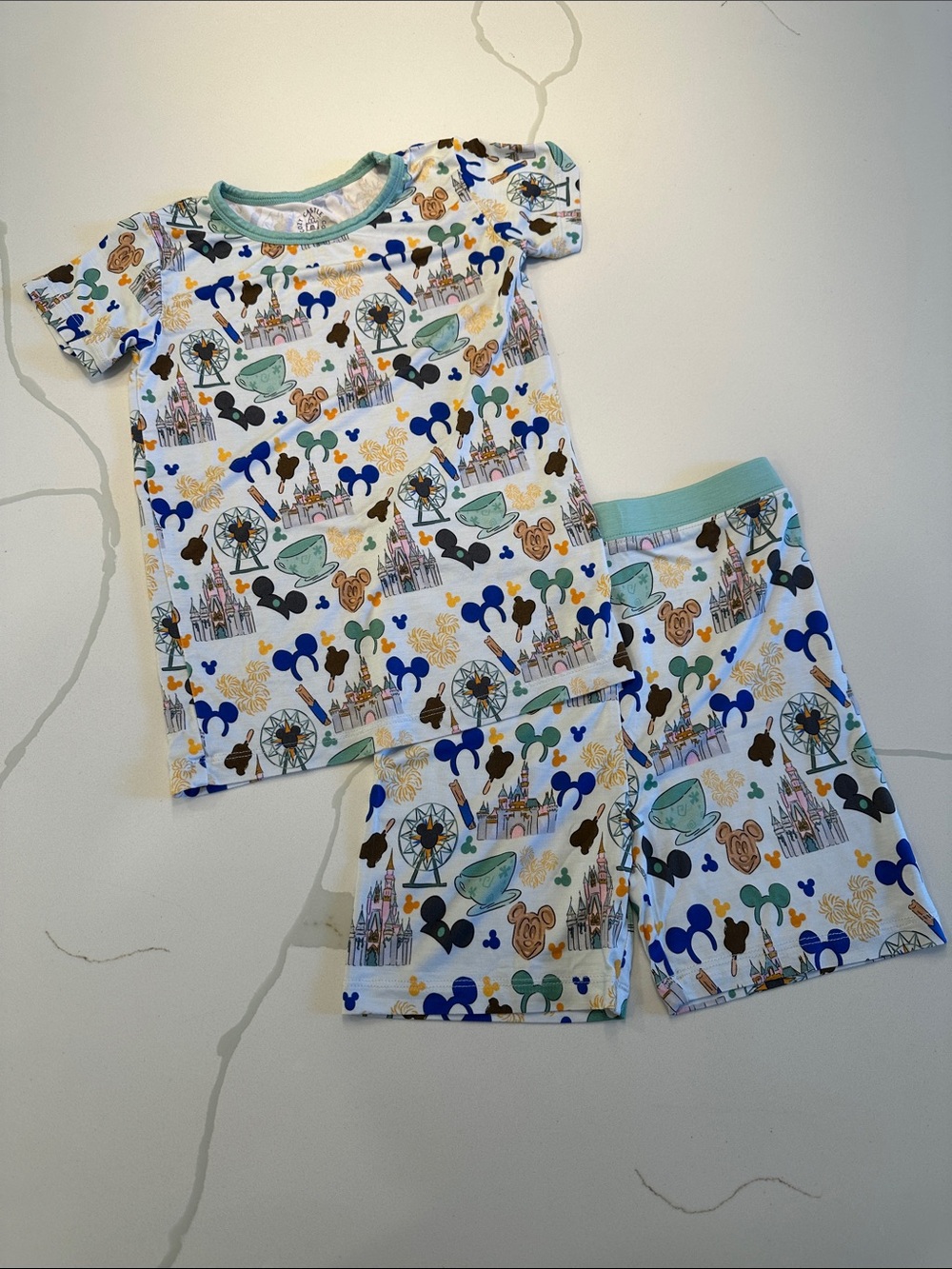 NWOT Cozy Castle Disneyland blue park treats bamboo pajamas shorts t-shirt 6Y